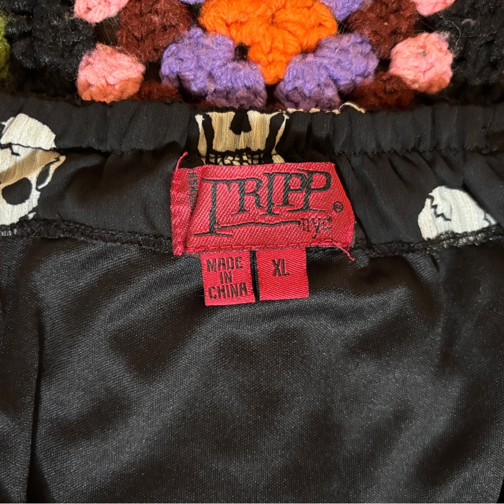 Tripp NYC Black Dress with White Skull Print - Picture 4 of 5